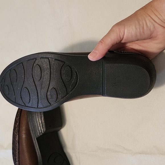 NWOT Women's Size 7 Easy Street to Comfort Wave Brown Mules - Picture 6 of 10